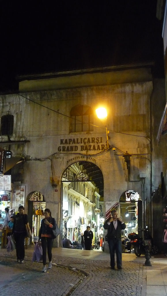 istanbul-entree-grand-bazaar