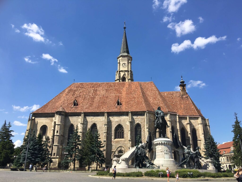 eglise catholique dans le centre de cluj-napoca